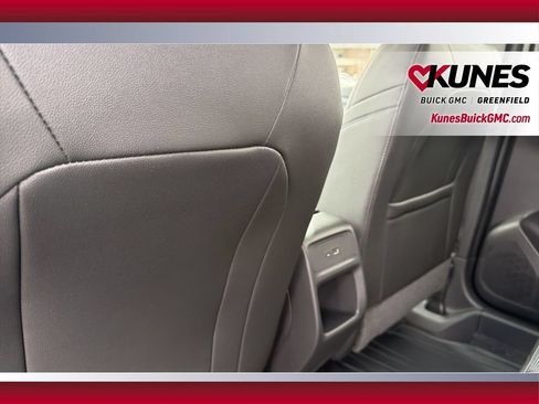 New 2026 Buick Envista Preferred w/ Convenience I Package FWD image 32