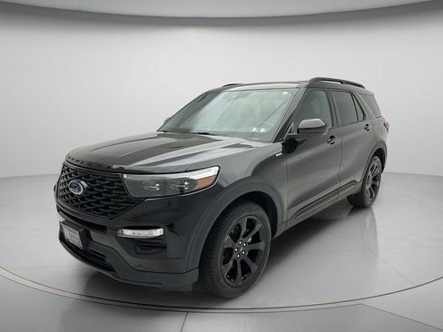Used 2023 Ford Explorer ST-Line w/ Class IV Trailer Tow Package AWD/4WD image 3
