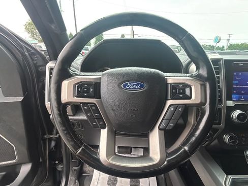 Used 2019 Ford F150 Platinum w/ Technology Package AWD/4WD image 23