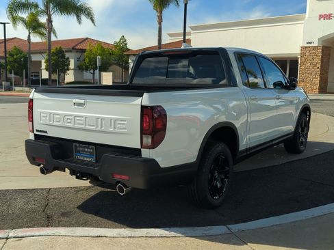 New 2026 Honda Ridgeline Black Edition image 5