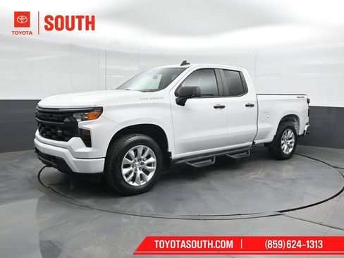 Used 2022 Chevrolet Silverado 1500 Custom AWD/4WD image 6