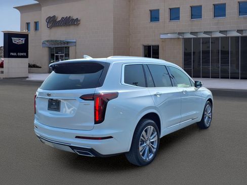 Certified 2023 Cadillac XT6 Premium Luxury AWD/4WD image 5
