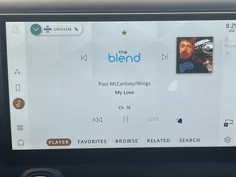 Used 2025 Land Rover Defender 110 V8 image 26