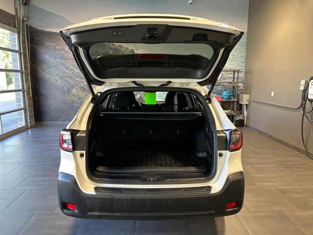 Used 2023 Subaru Outback Premium AWD/4WD image 29
