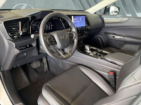 Certified 2025 Lexus NX 250 FWD w/ Towing Package (2000 Lbs) image 10