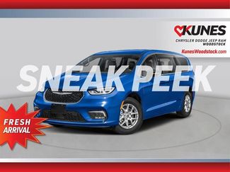 New 2026 Chrysler Pacifica Select video 1