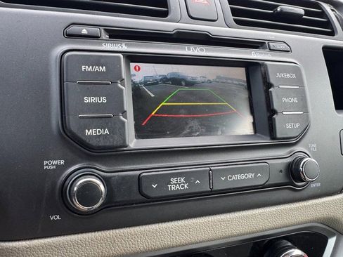 Used 2013 Kia Rio EX w/ Convenience Pkg image 21