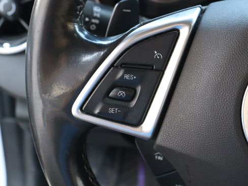 Used 2020 Chevrolet Camaro LT RWD image 12