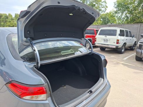 Used 2026 Toyota Corolla LE FWD image 35