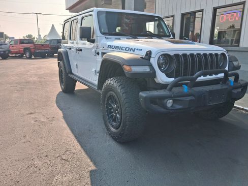 Used 2023 Jeep Wrangler Unlimited Rubicon 4xe AWD/4WD image 2