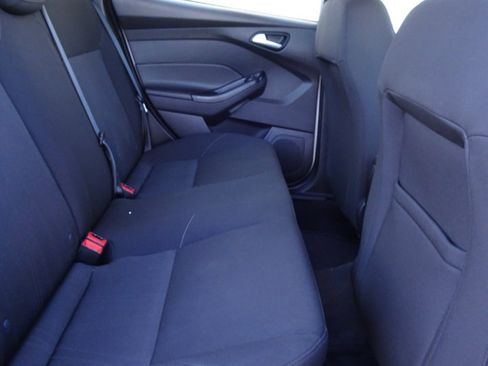 Used 2018 Ford Focus SE image 12