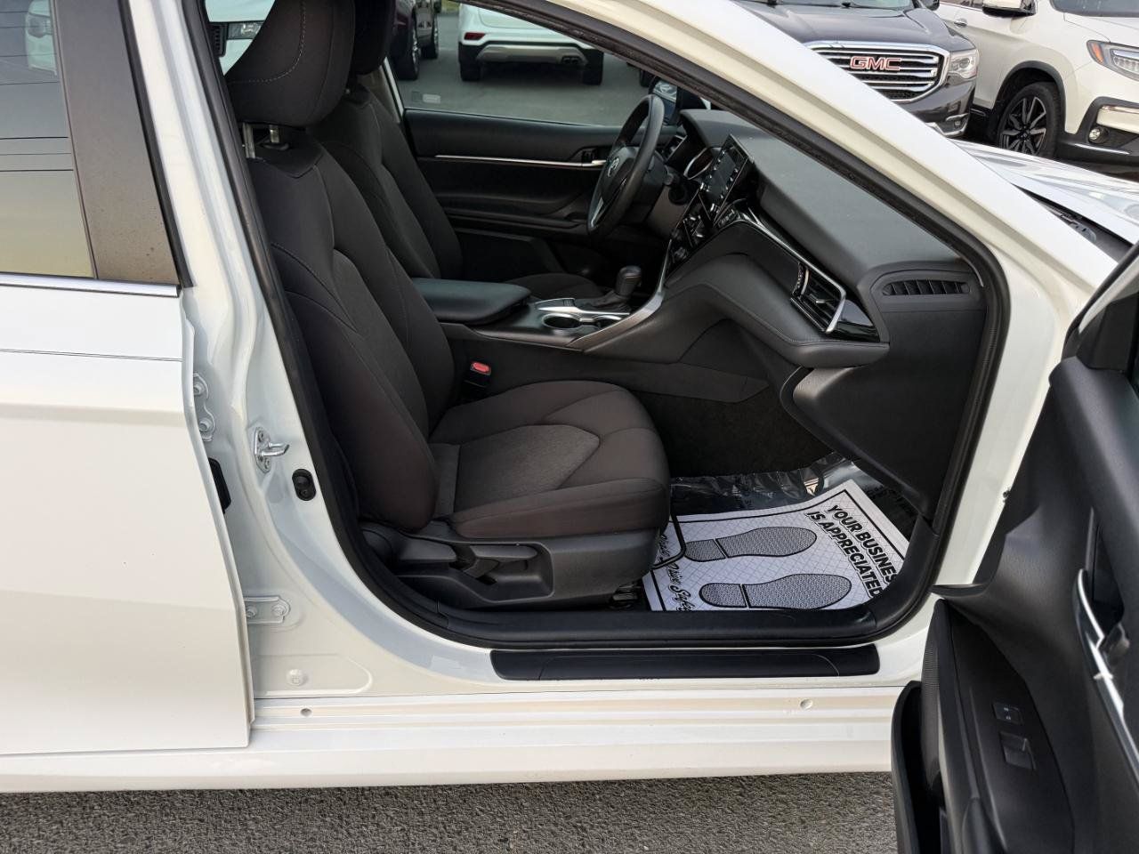 Used 2023 Toyota Camry LE w/ Convenience Package FWD image 14