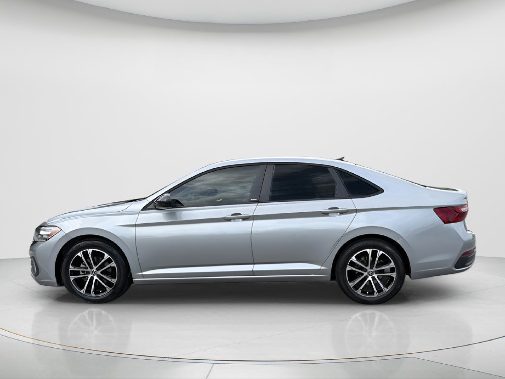 Used 2023 Volkswagen Jetta Sport FWD image 9