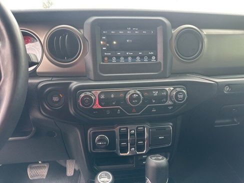 Used 2021 Jeep Wrangler Unlimited Sport image 14