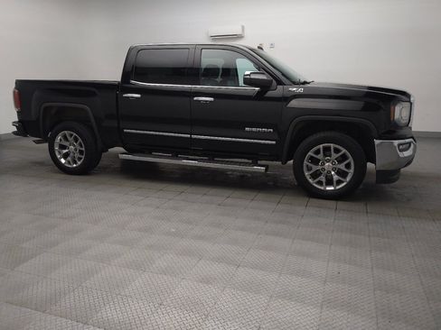 Used 2018 GMC Sierra 1500 SLT w/ SLT Premium Package AWD/4WD image 11