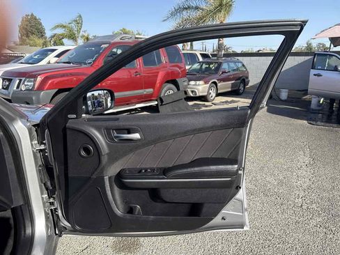 Used 2015 Dodge Charger R/T RWD image 19