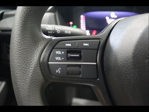 Certified 2023 Honda Accord EX image 27