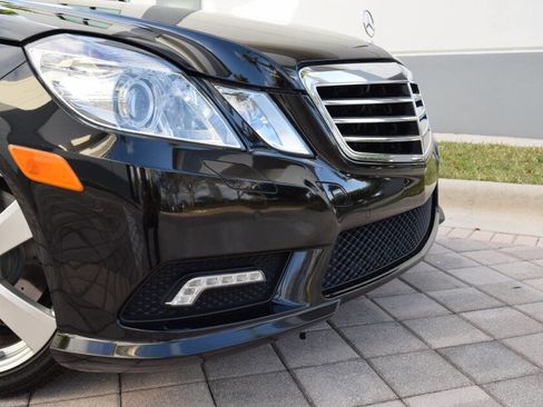 Used 2010 Mercedes-Benz E 350 4MATIC Sedan image 15