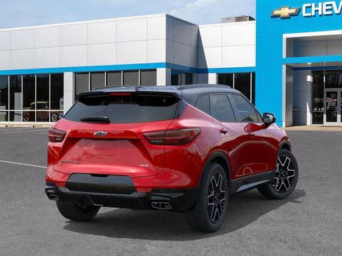 New 2025 Chevrolet Blazer RS image 4
