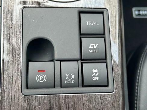New 2026 Toyota Highlander Platinum AWD/4WD image 37