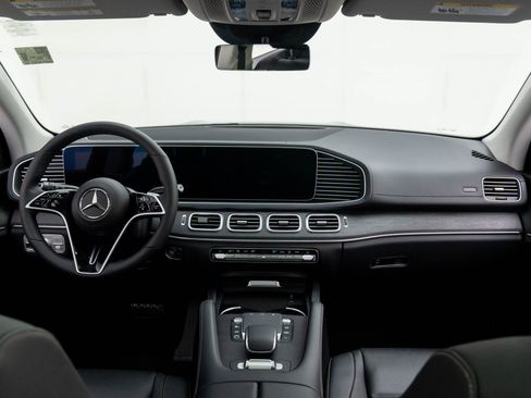 New 2026 Mercedes-Benz GLS 450 GLS 450 image 11