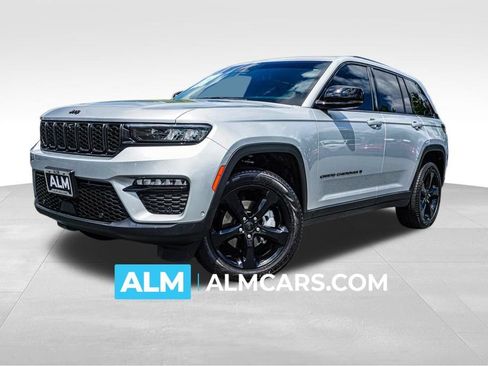 Used 2025 Jeep Grand Cherokee Limited w/ Luxury Tech Group II RWD image 1