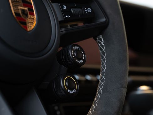 Used 2025 Porsche 911 GT3 RS image 52