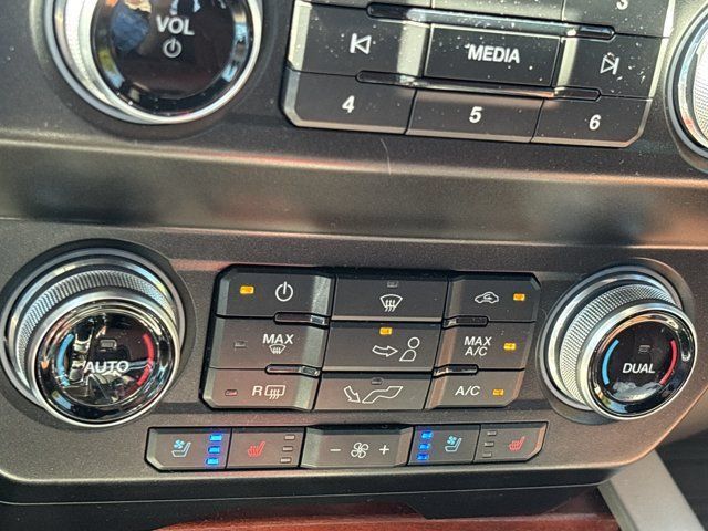 Used 2020 Ford F150 King Ranch w/ Equipment Group 601A Luxury AWD/4WD image 44
