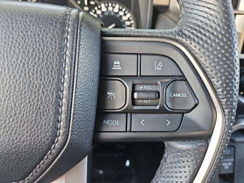 Used 2025 Toyota Tundra SR5 w/ SR5 Premium Package AWD/4WD image 30