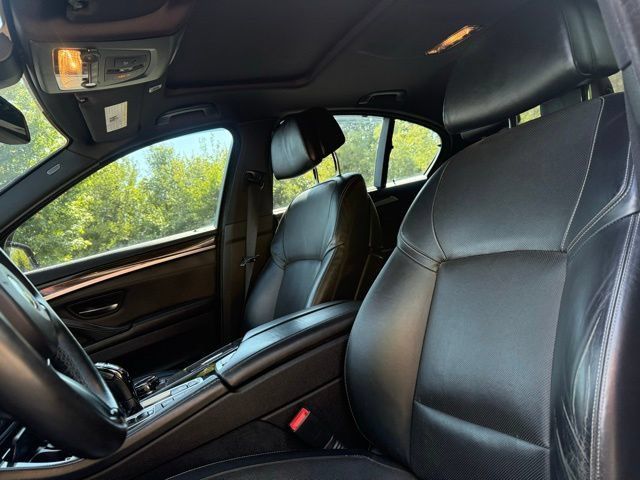 Used 2015 BMW 550i xDrive Sedan AWD/4WD image 10