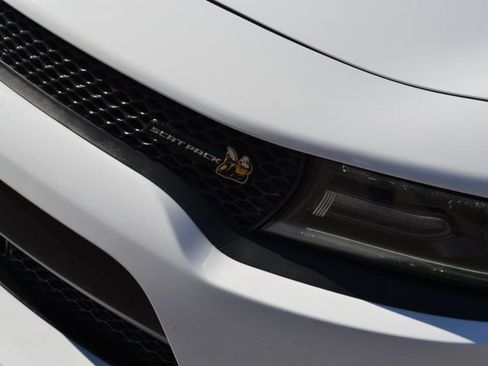 Used 2017 Dodge Charger R/T Scat Pack w/ Technology Group image 15