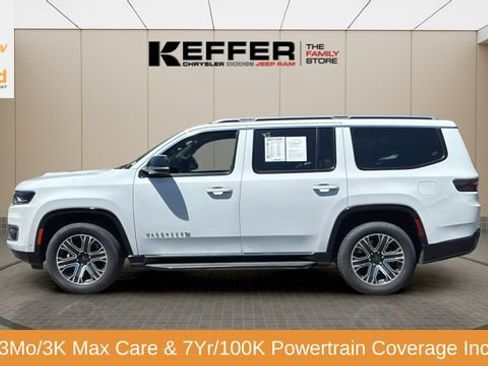 Certified 2024 Jeep Wagoneer Series II w/ Flexible Seating Group RWD image 2