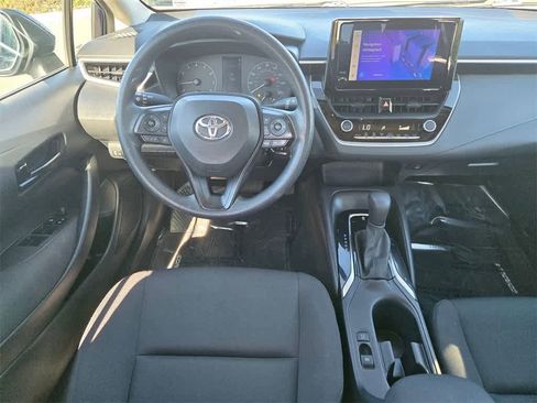 Used 2023 Toyota Corolla LE image 10
