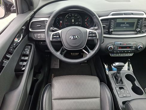 Used 2019 Kia Sorento SX AWD/4WD image 11