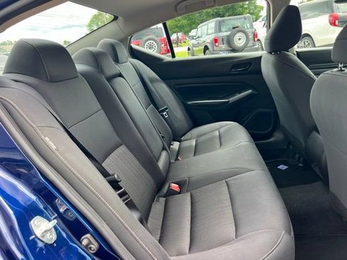Used 2024 Nissan Altima 2.5 S FWD image 25