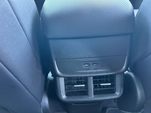 Certified 2025 Chevrolet Equinox LT w/ Convenience Package II FWD image 14
