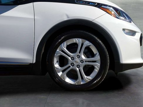 Used 2019 Chevrolet Bolt LT FWD image 9