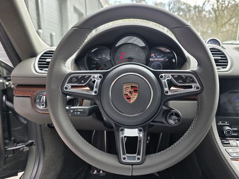 Certified 2025 Porsche 718 Cayman S RWD image 24