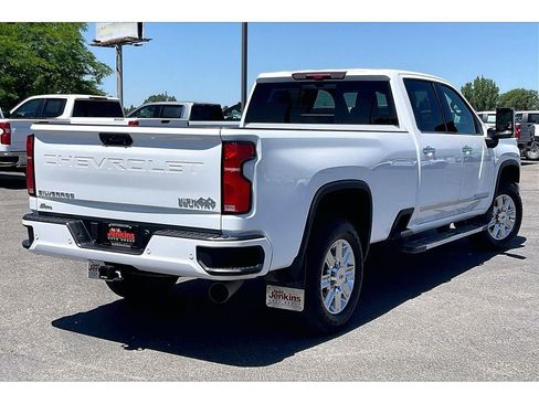Used 2026 Chevrolet Silverado 3500 High Country w/ Technology Package AWD/4WD image 15