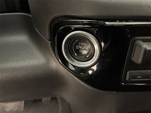 Used 2023 Chevrolet Silverado 1500 ZR2 w/ Technology Package image 24