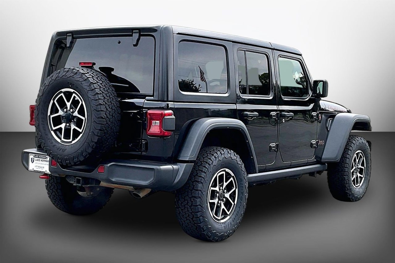 Certified 2024 Jeep Wrangler Unlimited Rubicon AWD/4WD image 8
