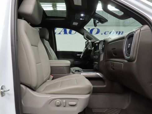 Used 2020 Chevrolet Silverado 2500 LTZ w/ LTZ Premium Package image 33