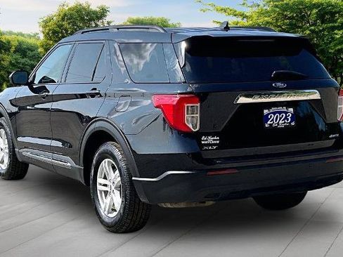 Certified 2023 Ford Explorer XLT AWD/4WD image 2