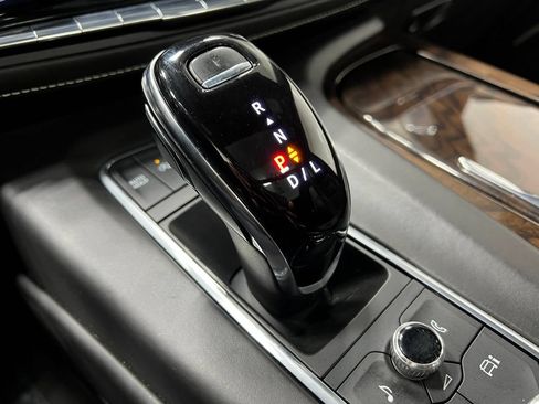 Used 2022 Cadillac Escalade ESV Sport Platinum AWD/4WD image 33