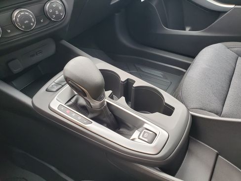 New 2026 Chevrolet Trax LS w/ LS Convenience Package FWD image 18