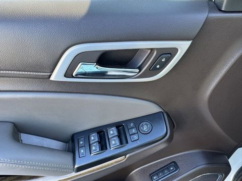 Used 2019 GMC Yukon XL Denali w/ Open Road Package image 11