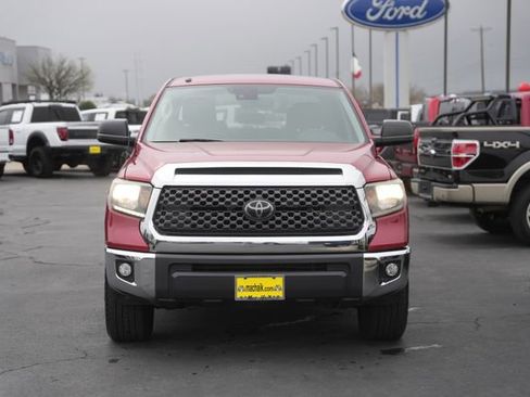Used 2018 Toyota Tundra SR5 w/ SR5 Upgrade Package image 3