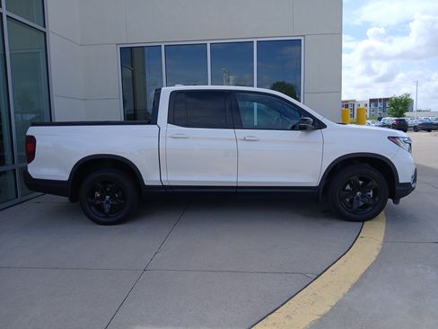 Used 2023 Honda Ridgeline Black Edition image 6