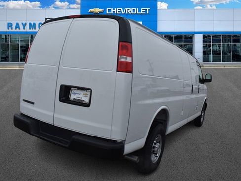 New 2025 Chevrolet Express 2500 Work Van image 3