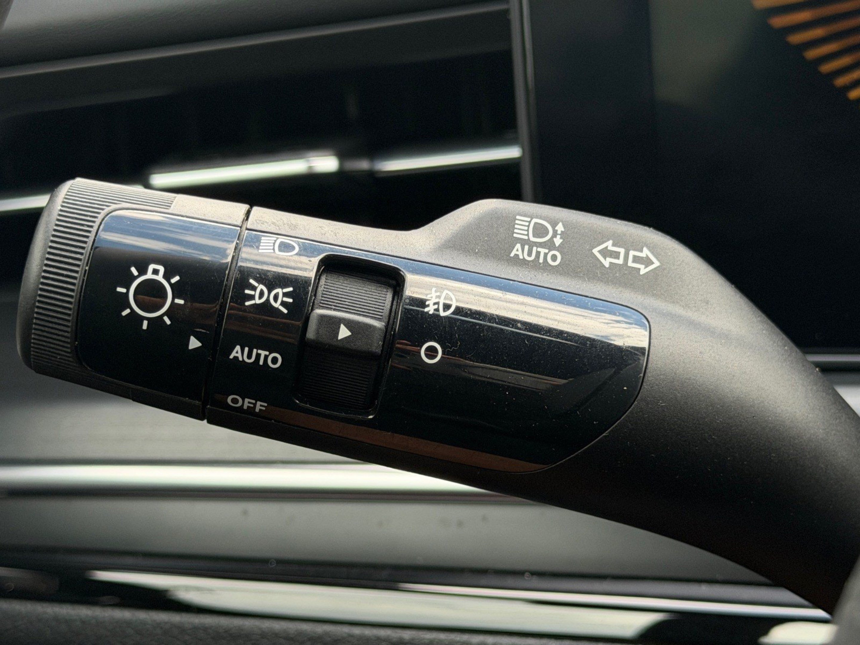 Used 2025 Kia K5 GT-Line w/ GT-Line Premium Package FWD image 36